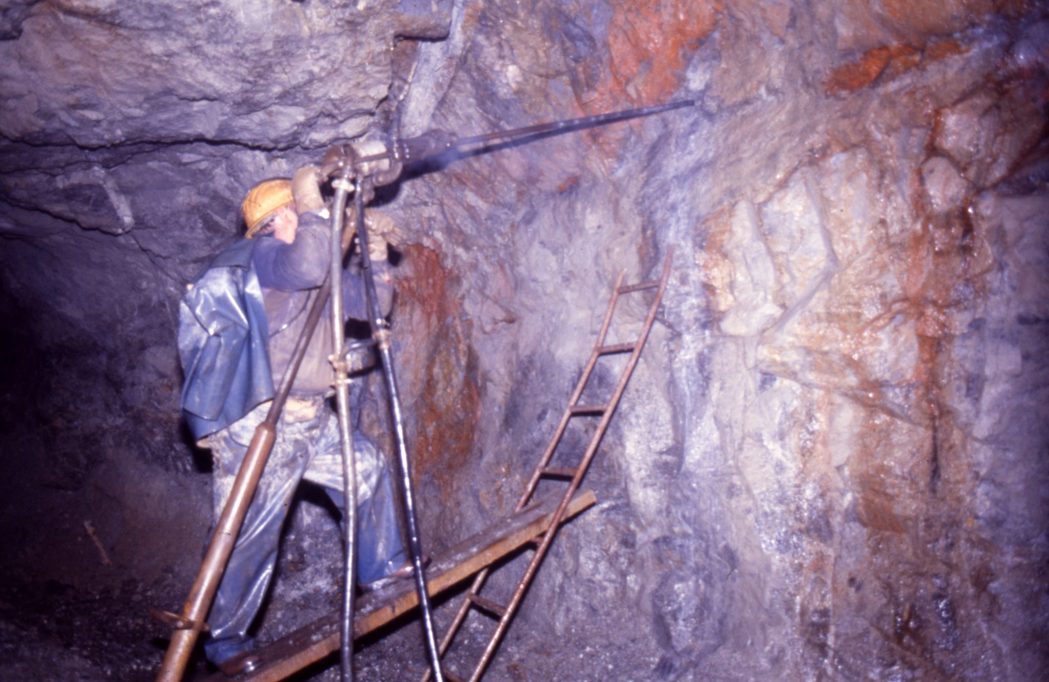 Miniera